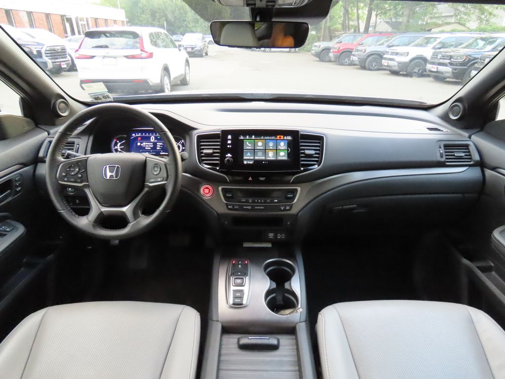 Thumbnail: 2023 Honda Passport - 10