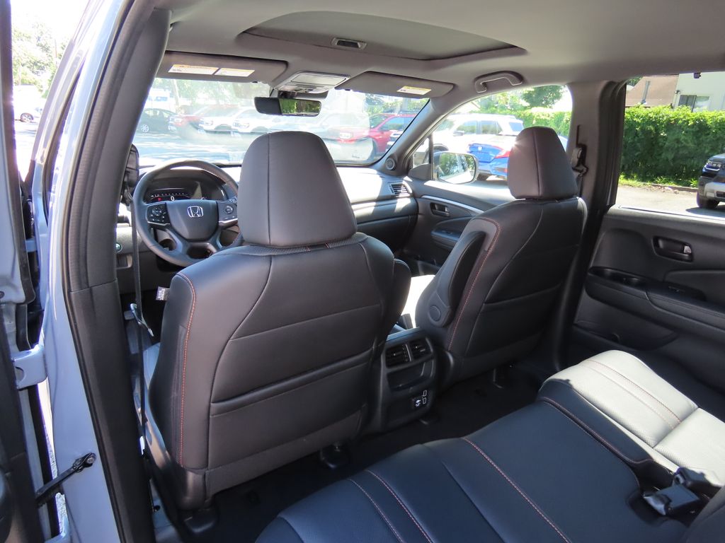 Thumbnail: 2023 Honda Passport - 22