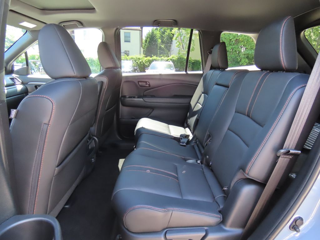 Thumbnail: 2023 Honda Passport - 10