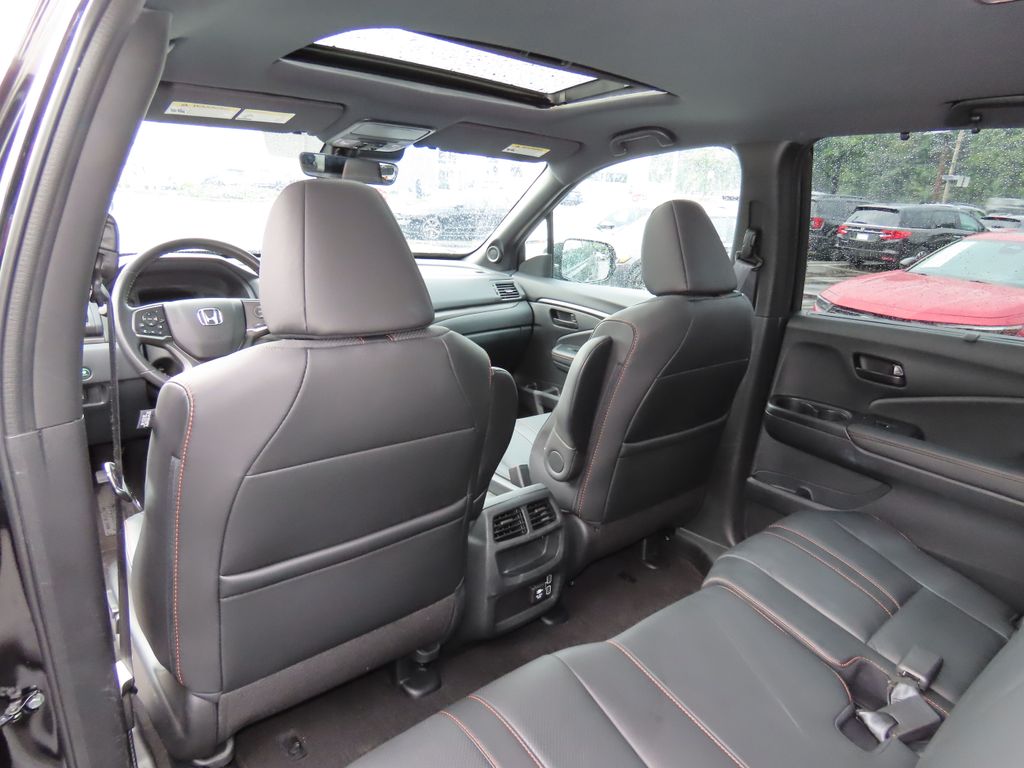 Thumbnail: 2023 Honda Passport - 21