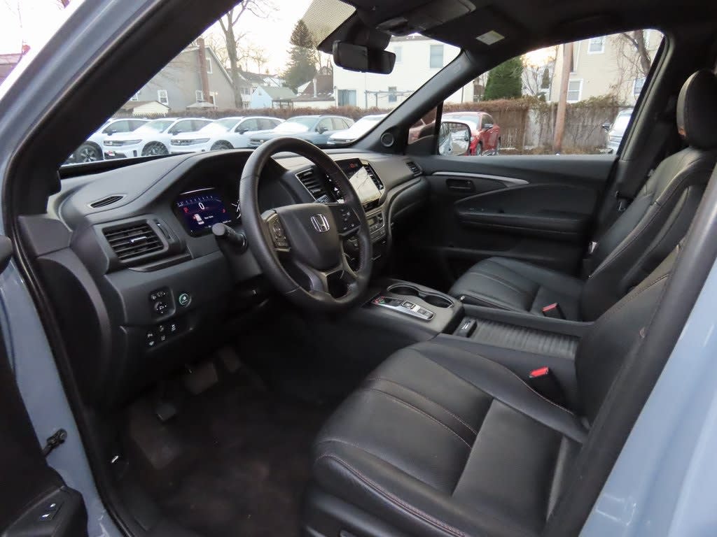 Thumbnail: 2023 Honda Passport - 10