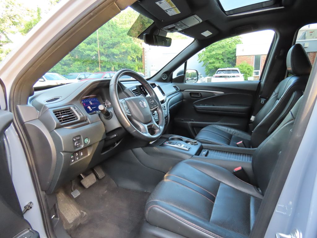 Thumbnail: 2023 Honda Passport - 11