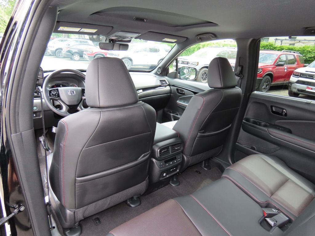Thumbnail: 2024 Honda Passport - 19