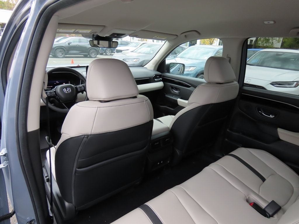 Thumbnail: 2026 Honda Passport - 17