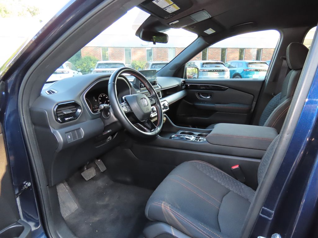 Thumbnail: 2023 Honda Pilot - 11