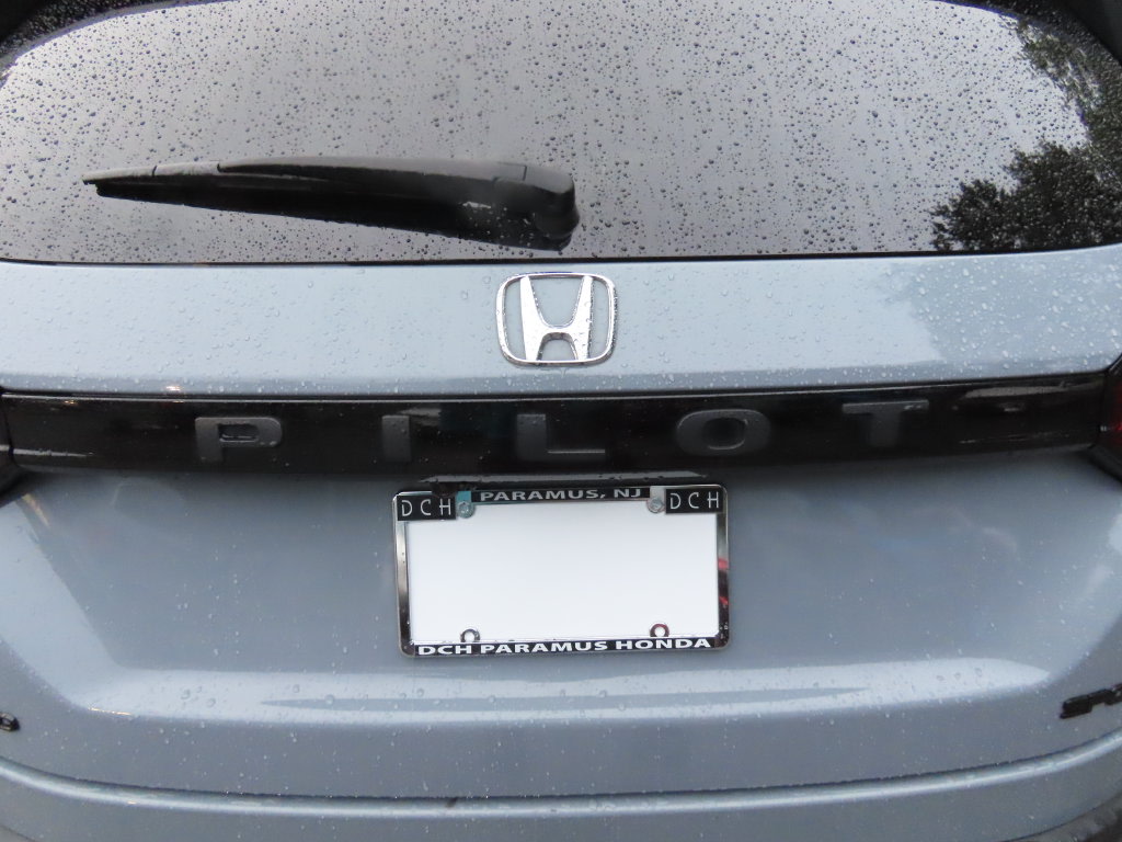 Thumbnail: 2023 Honda Pilot - 20