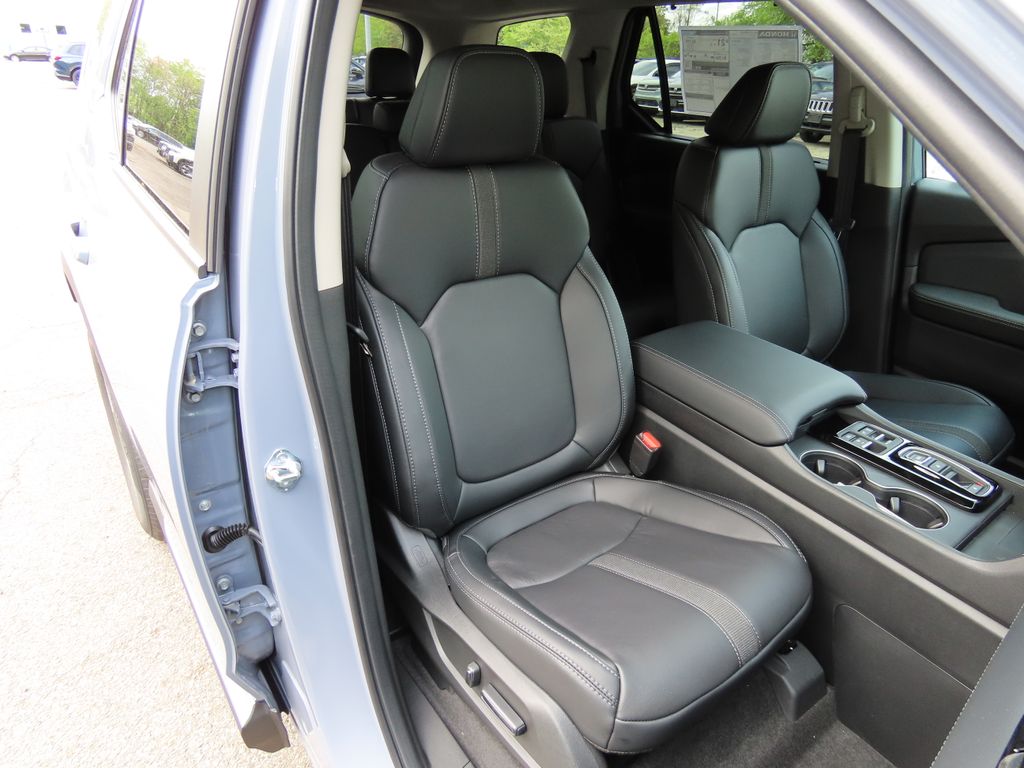 Thumbnail: 2026 Honda Pilot - 22