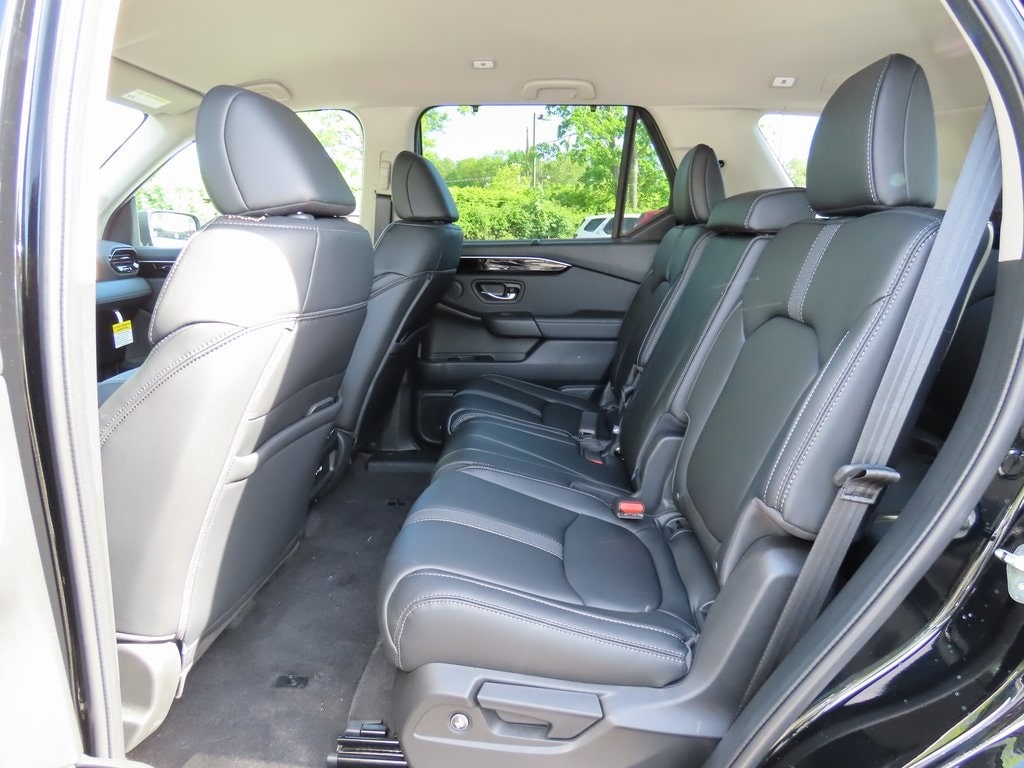 Thumbnail: 2025 Honda Pilot - 13