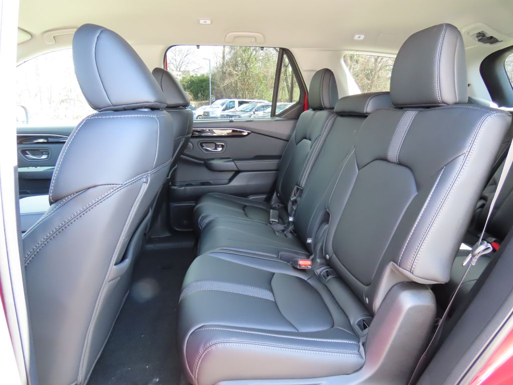 Thumbnail: 2026 Honda Pilot - 12