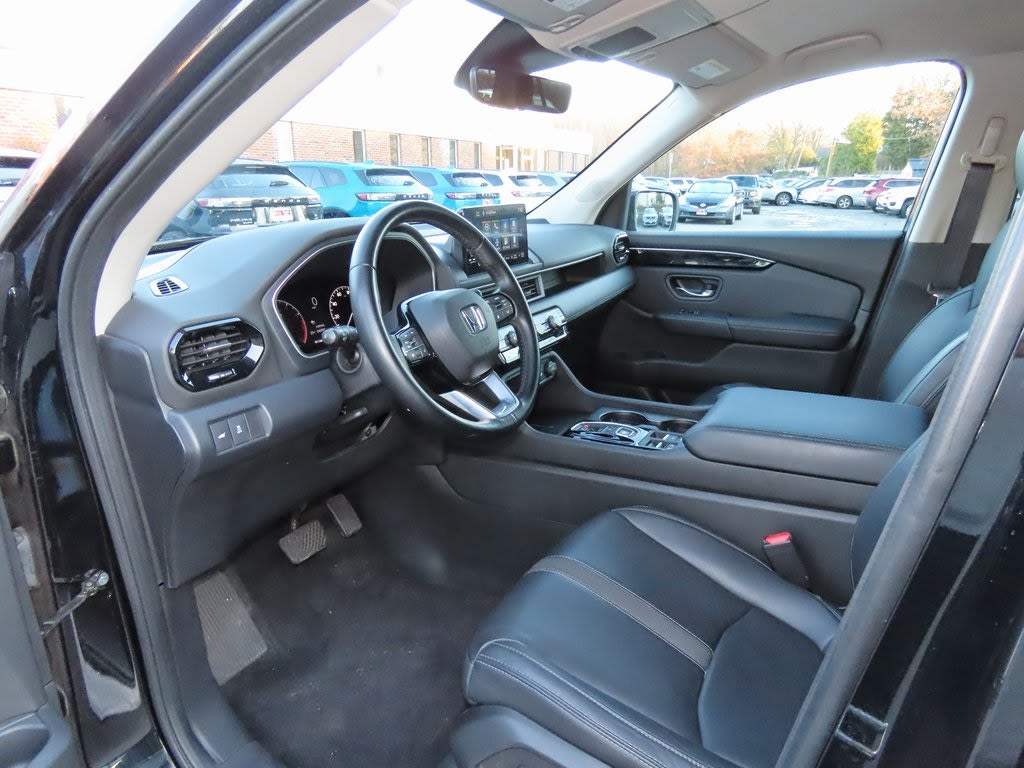 Thumbnail: 2023 Honda Pilot - 2