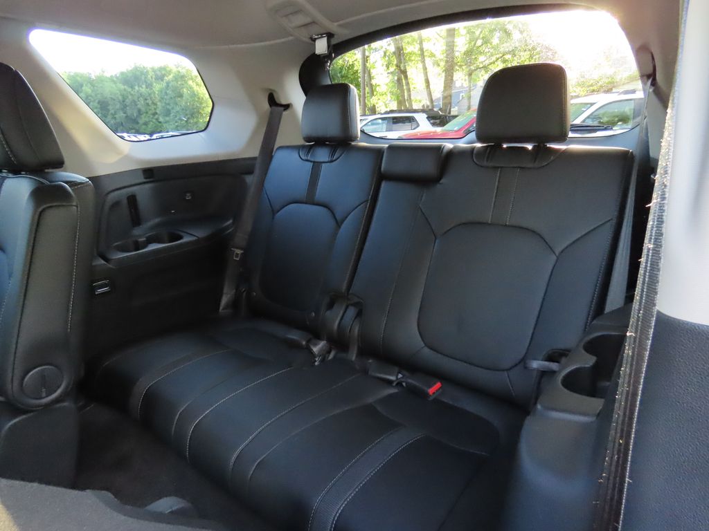 Thumbnail: 2023 Honda Pilot - 22