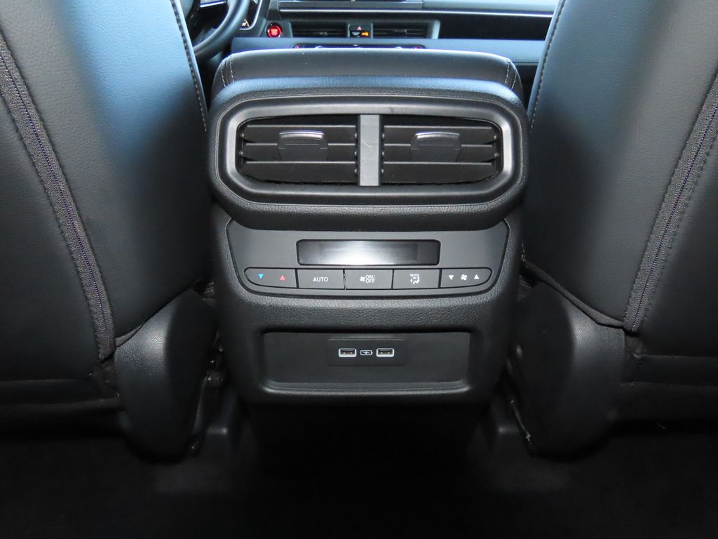 Thumbnail: 2023 Honda Pilot - 28