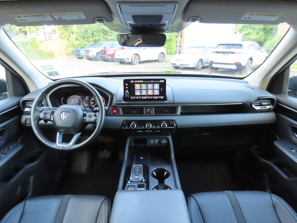 Thumbnail: 2023 Honda Pilot - 2