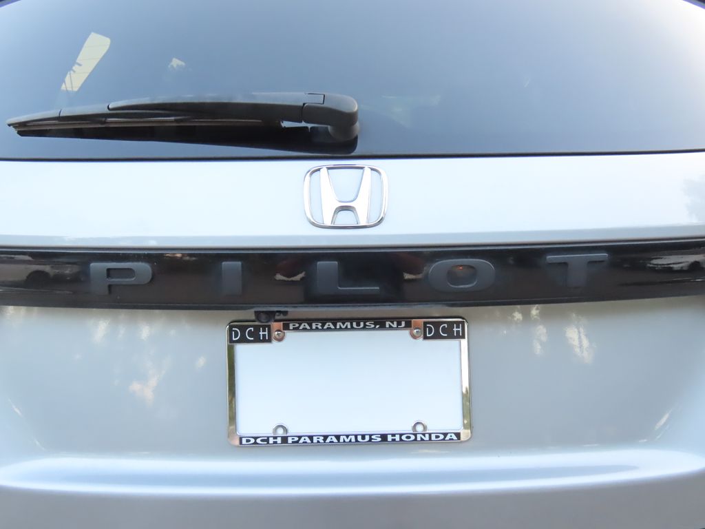 Thumbnail: 2023 Honda Pilot - 21