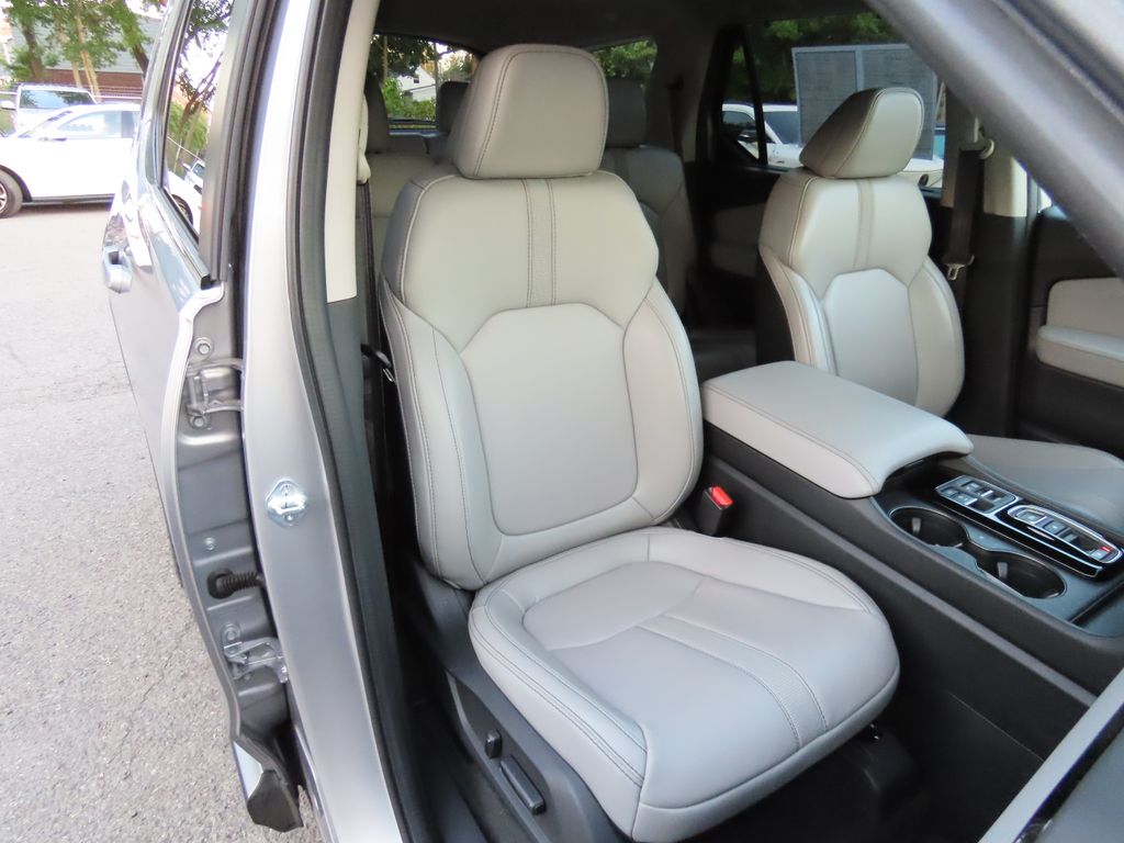 Thumbnail: 2023 Honda Pilot - 11