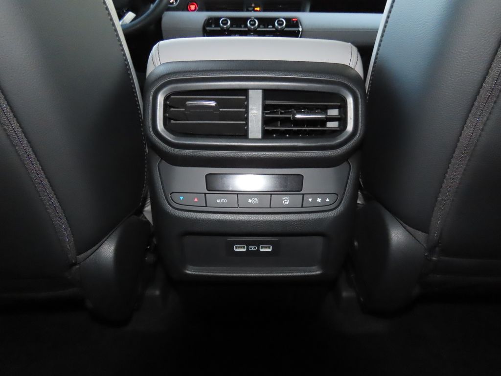 Thumbnail: 2023 Honda Pilot - 28