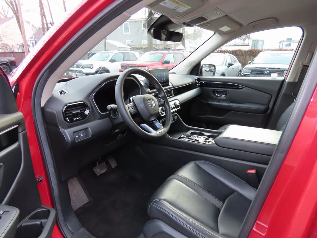 Thumbnail: 2023 Honda Pilot - 10