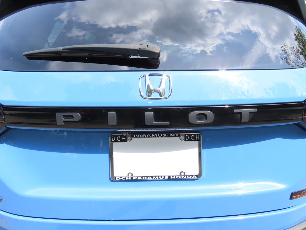 Thumbnail: 2023 Honda Pilot - 5