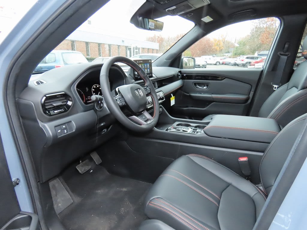 Thumbnail: 2025 Honda Pilot - 2