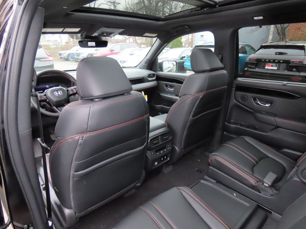 Thumbnail: 2026 Honda Pilot - 21