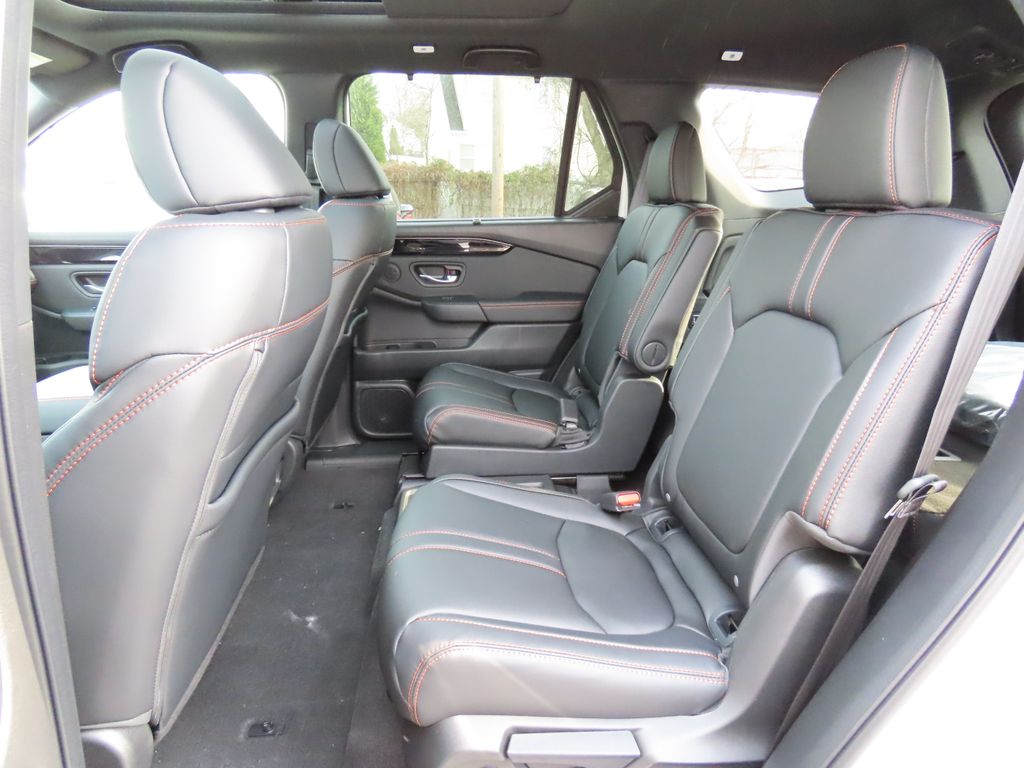Thumbnail: 2026 Honda Pilot - 12