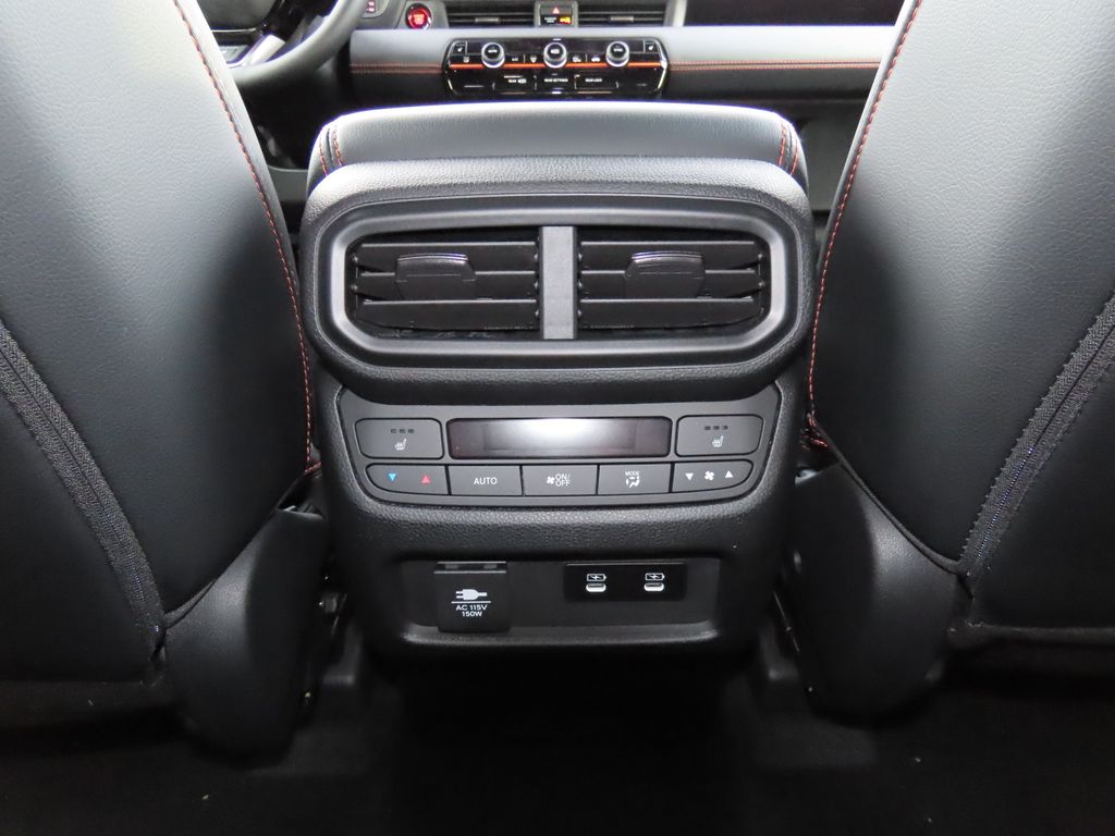 Thumbnail: 2026 Honda Pilot - 30