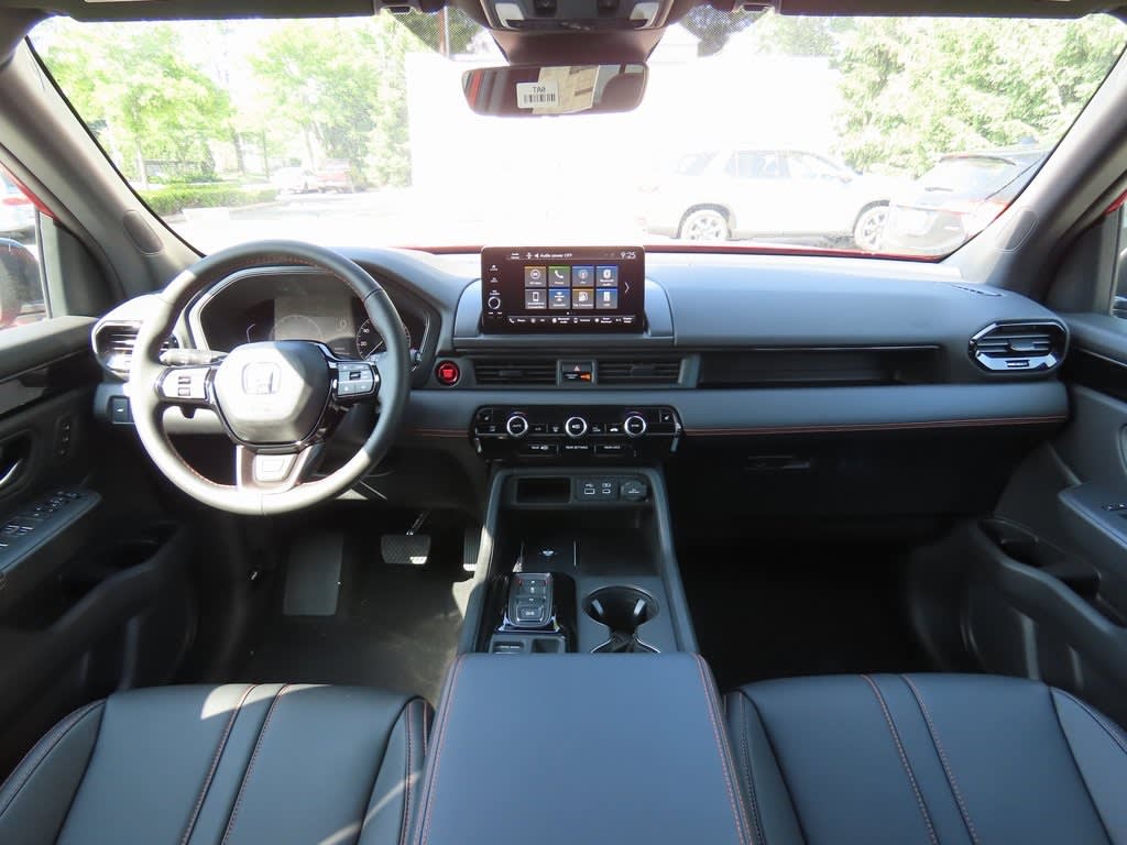 Thumbnail: 2025 Honda Pilot - 10