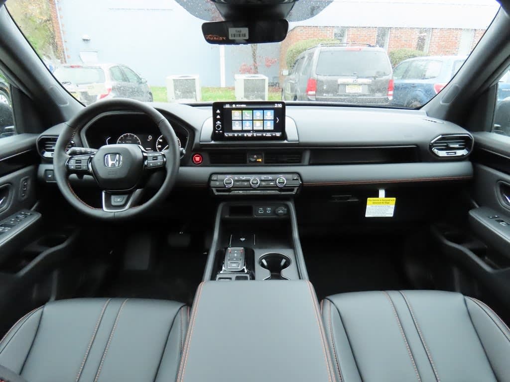 Thumbnail: 2025 Honda Pilot - 10