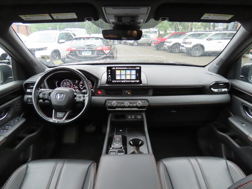 Thumbnail: 2023 Honda Pilot - 10