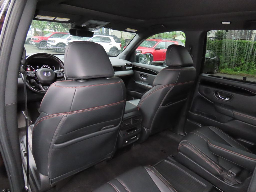 Thumbnail: 2023 Honda Pilot - 24