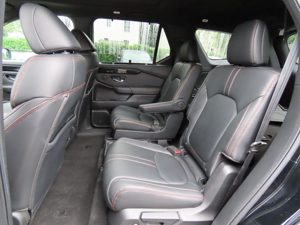 Thumbnail: 2023 Honda Pilot - 13