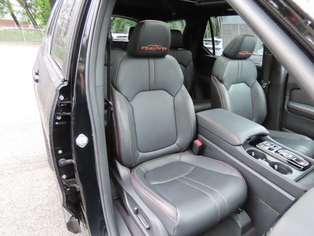 Thumbnail: 2023 Honda Pilot - 12