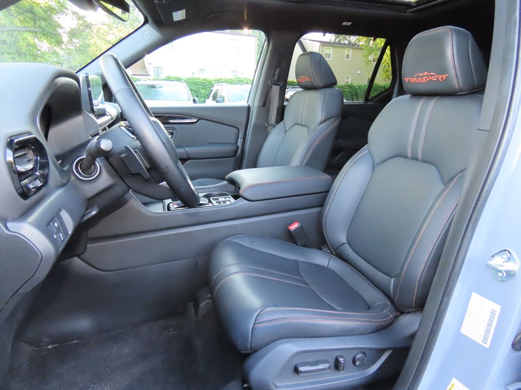 Thumbnail: 2023 Honda Pilot - 11