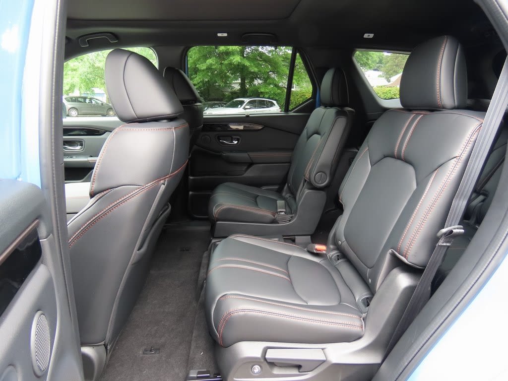 Thumbnail: 2025 Honda Pilot - 13