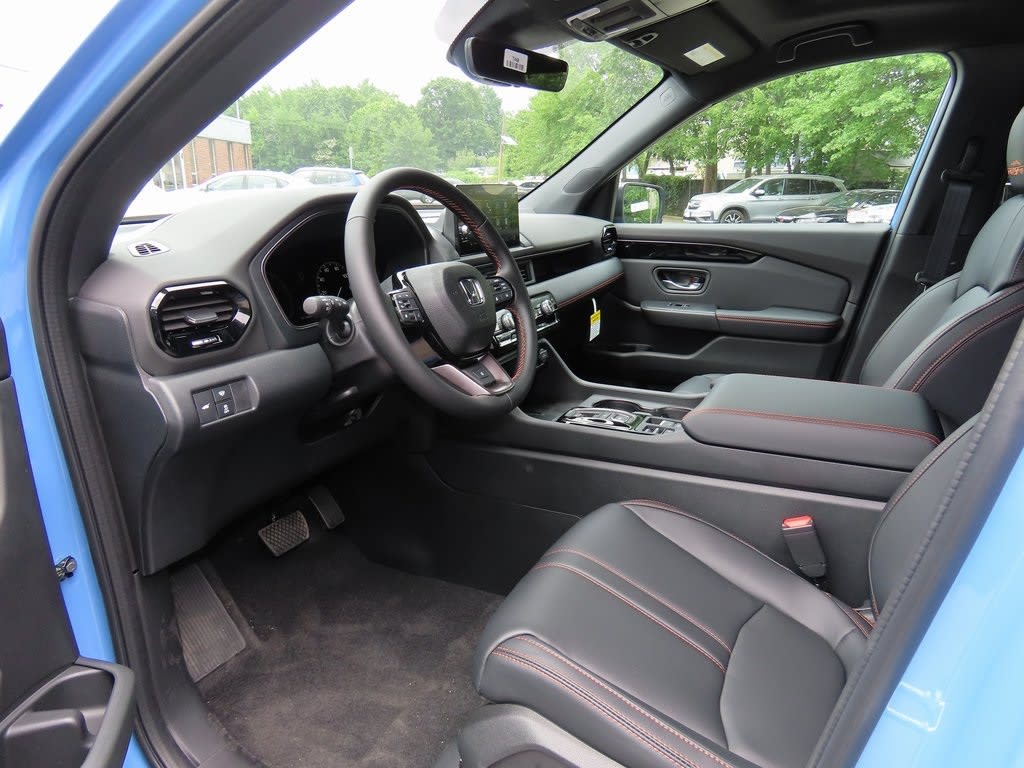 Thumbnail: 2025 Honda Pilot - 2