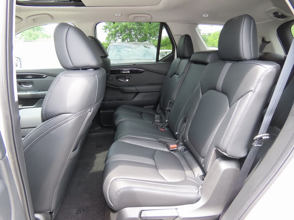 Thumbnail: 2025 Honda Pilot - 13