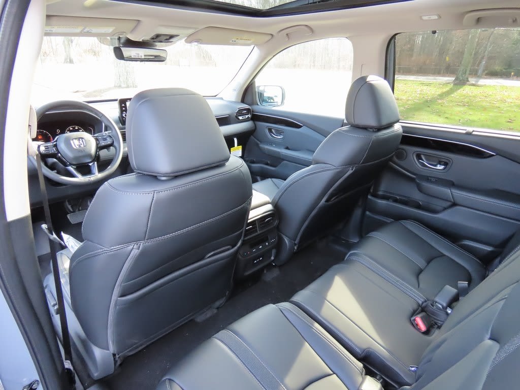 Thumbnail: 2025 Honda Pilot - 22