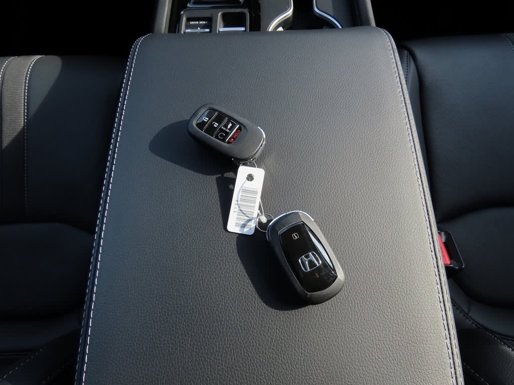 Thumbnail: 2025 Honda Pilot - 18