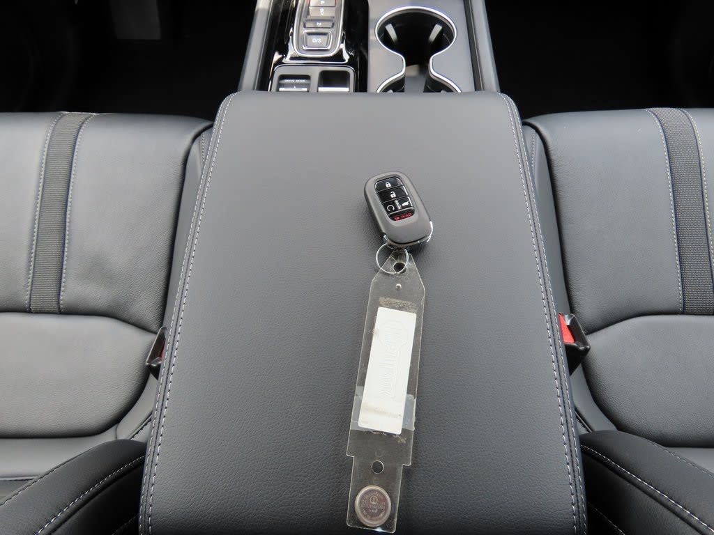 Thumbnail: 2025 Honda Pilot - 26