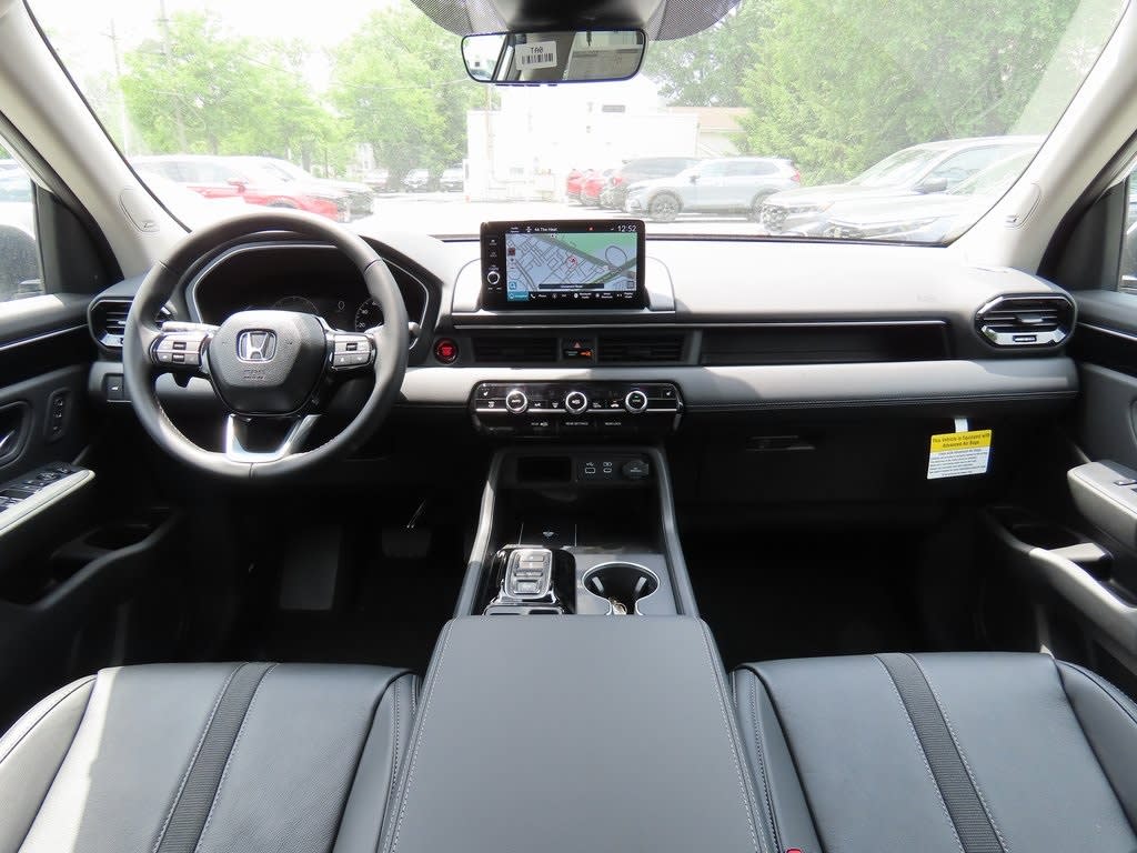 Thumbnail: 2025 Honda Pilot - 10