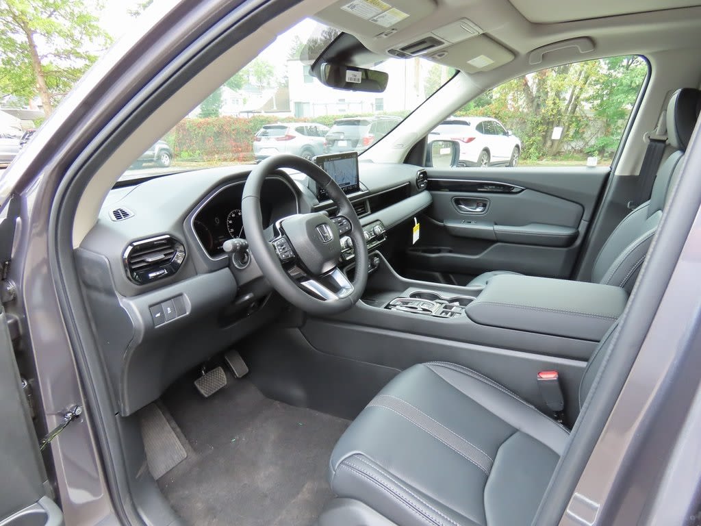 Thumbnail: 2025 Honda Pilot - 11