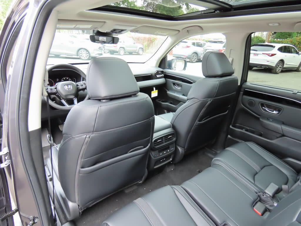 Thumbnail: 2025 Honda Pilot - 21