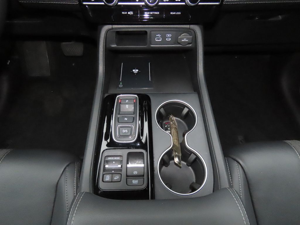 Thumbnail: 2023 Honda Pilot - 14