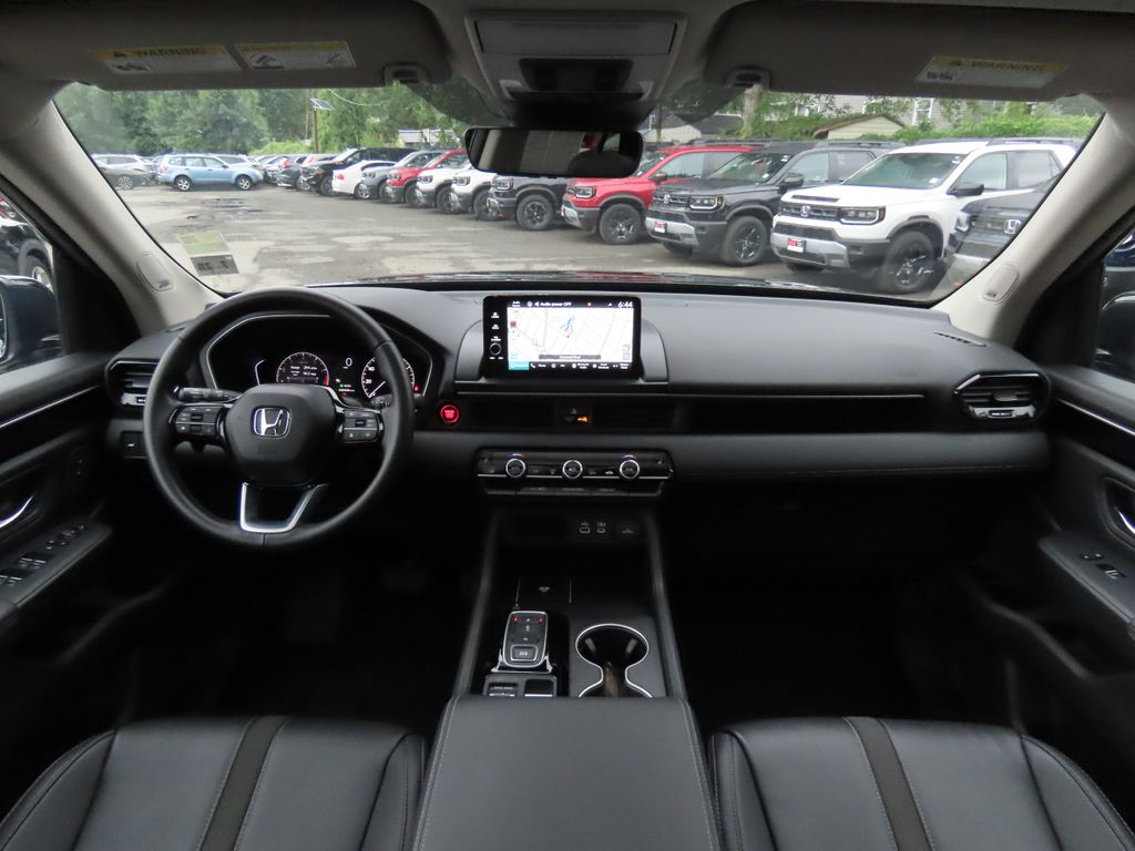 Thumbnail: 2023 Honda Pilot - 2