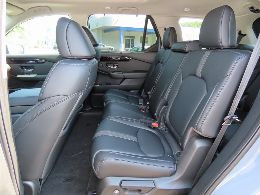 Thumbnail: 2025 Honda Pilot - 13