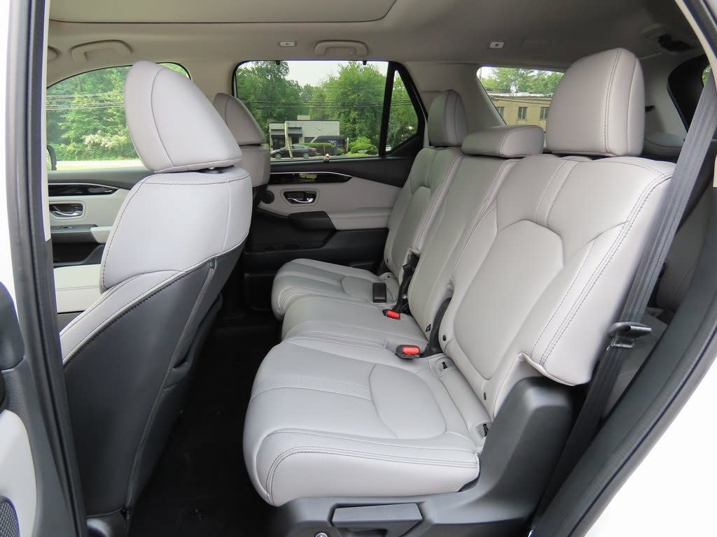 Thumbnail: 2025 Honda Pilot - 13