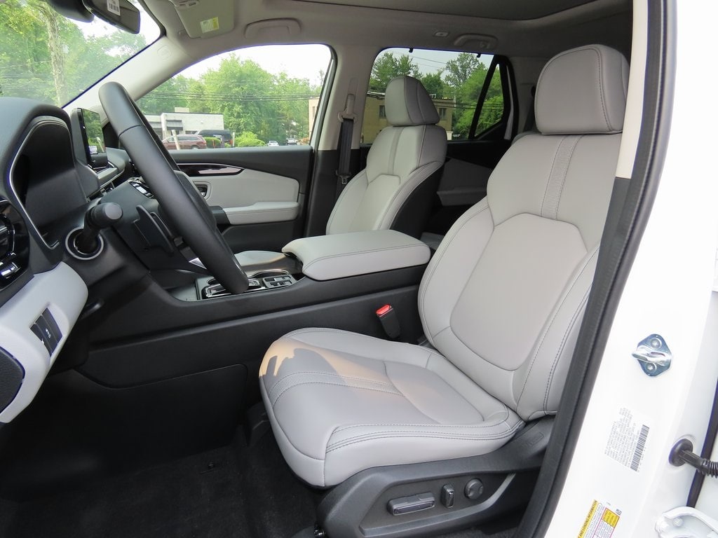 Thumbnail: 2025 Honda Pilot - 11