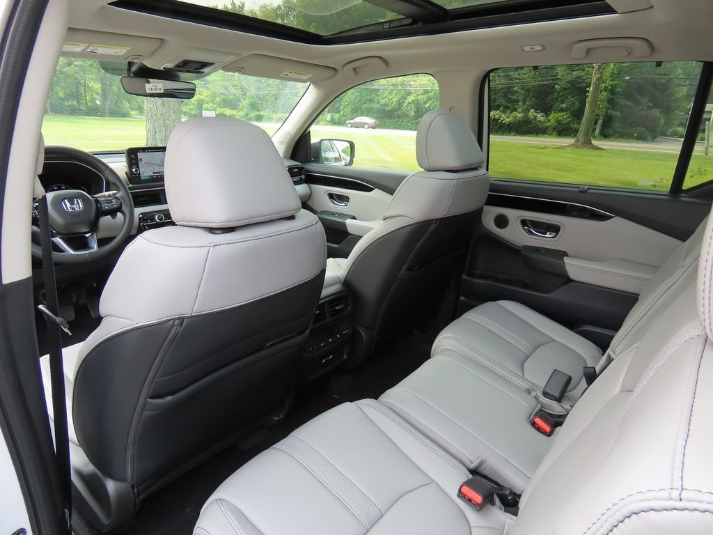 Thumbnail: 2025 Honda Pilot - 21