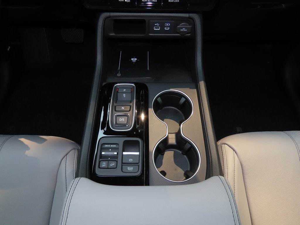 Thumbnail: 2025 Honda Pilot - 16