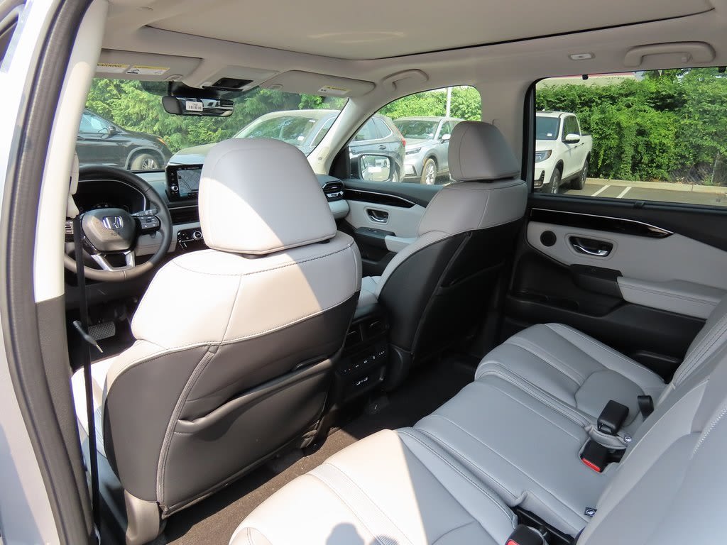 Thumbnail: 2025 Honda Pilot - 20